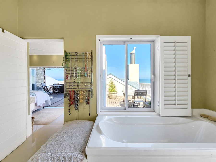 4 Bedroom Property for Sale in Big Bay Western Cape